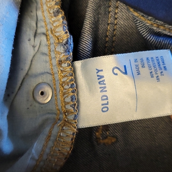 OLD NAVY MATERNITY Jeans 2 Pair Size 2 - Picture 13 of 14